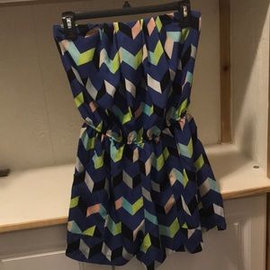 Chevron print strapless romper